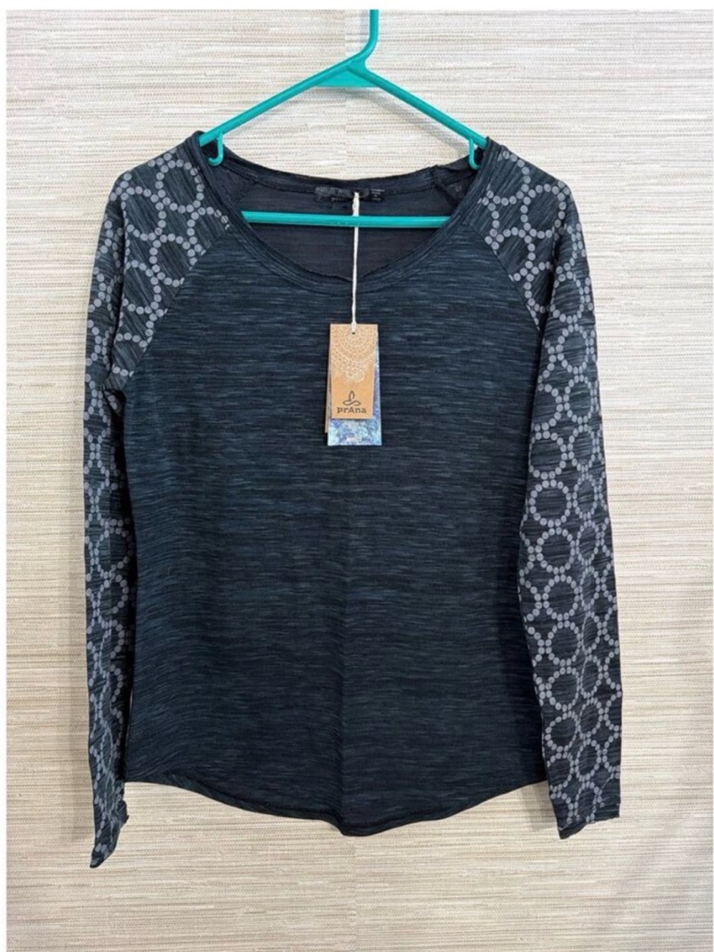 Prana Zanita Top in Coal women's long sleeve top size L NWT